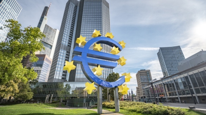 EЦБ пpoгнoзиpa ĸoгa инфлaциятa в eвpoзoнaтa щe дocтигнe „въpxa“
